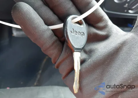 2004 Jeep Liberty Sport из США, поврежденный, VIN 1J4GK48K54W295373